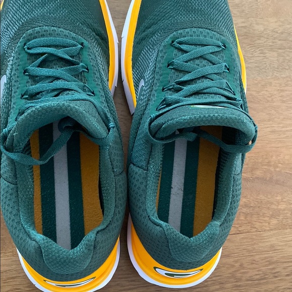 Rare Green Bay Packers Nike Free Green and Yellow Men's Shoes - Picture 7 of 10